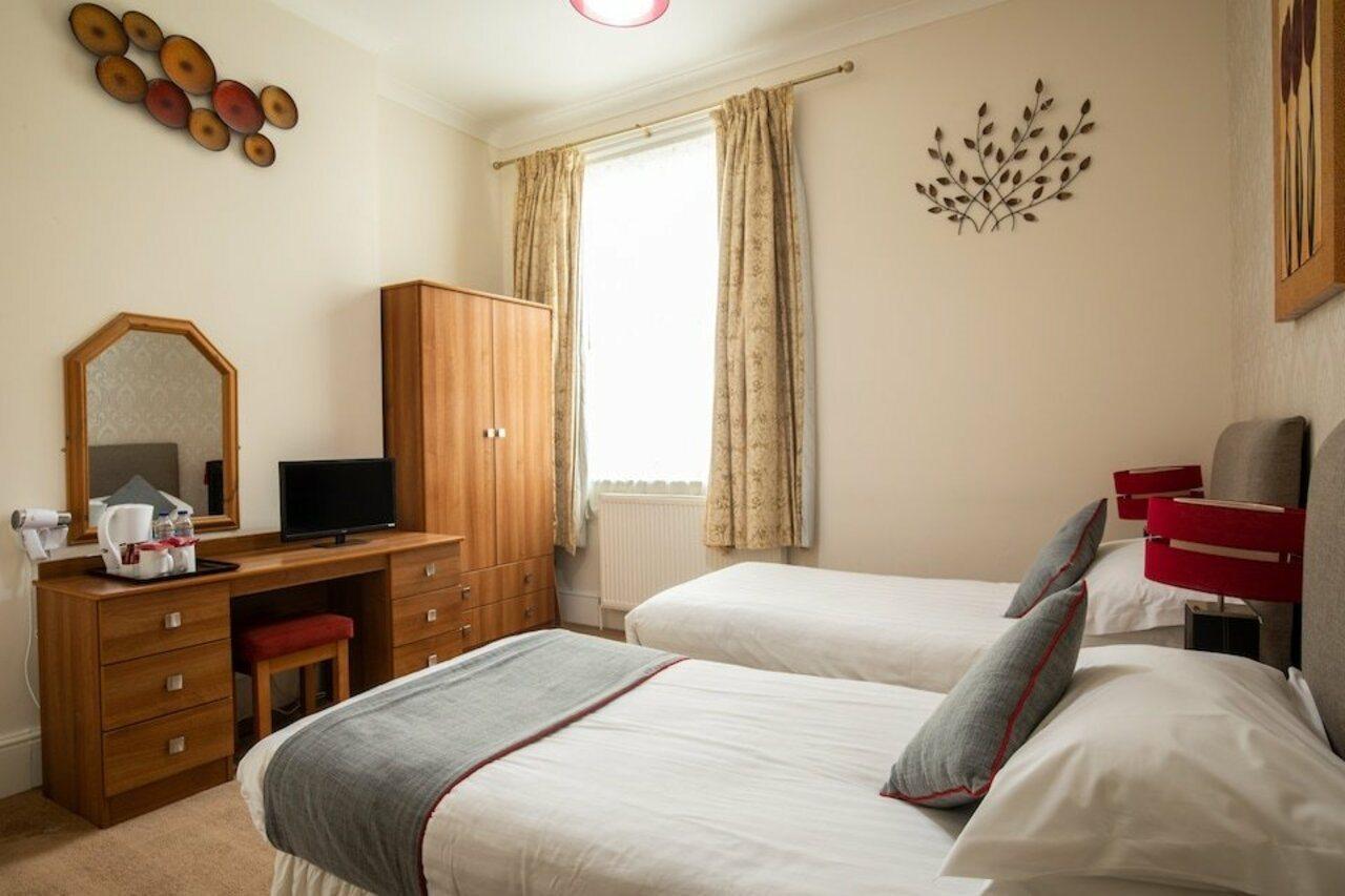 The Berkeley Guesthouse Eastbourne Eksteriør billede
