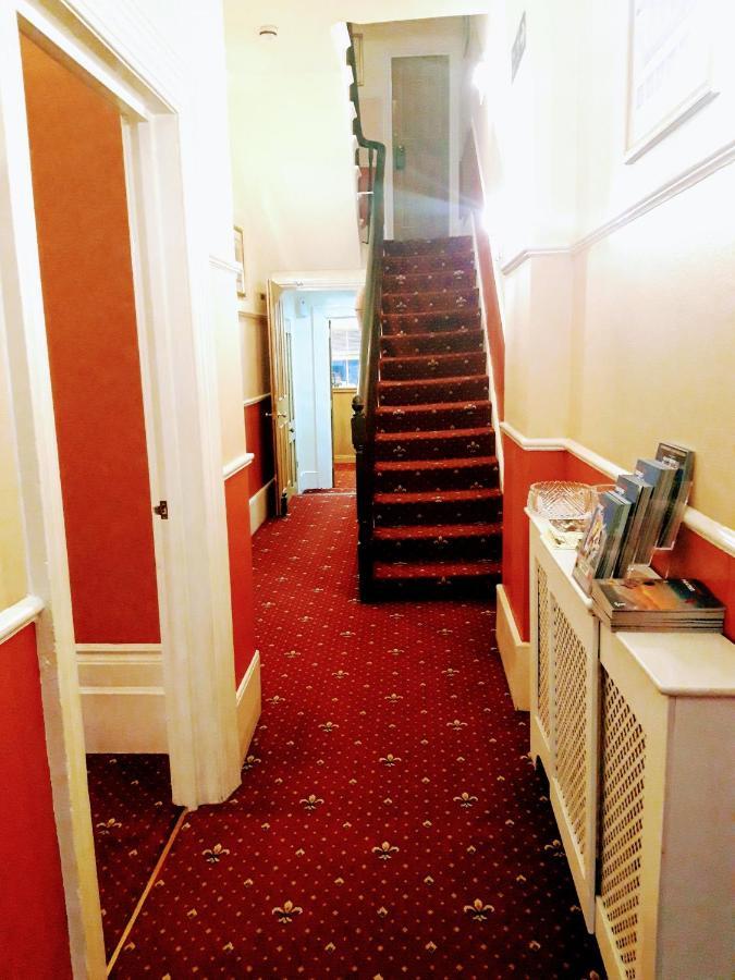 The Berkeley Guesthouse Eastbourne Eksteriør billede